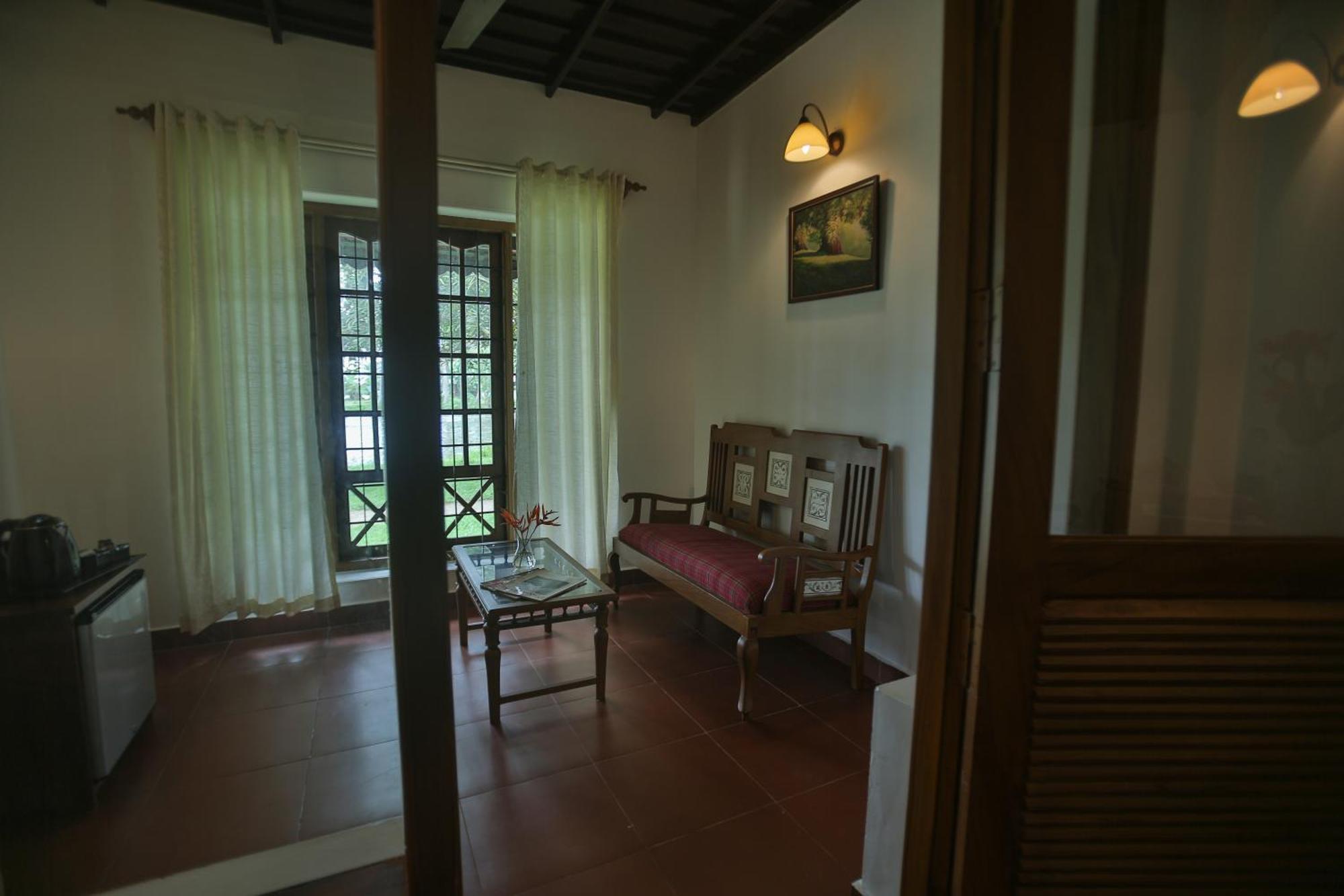 Palmgrove Lake Resort Alappuzha 外观 照片