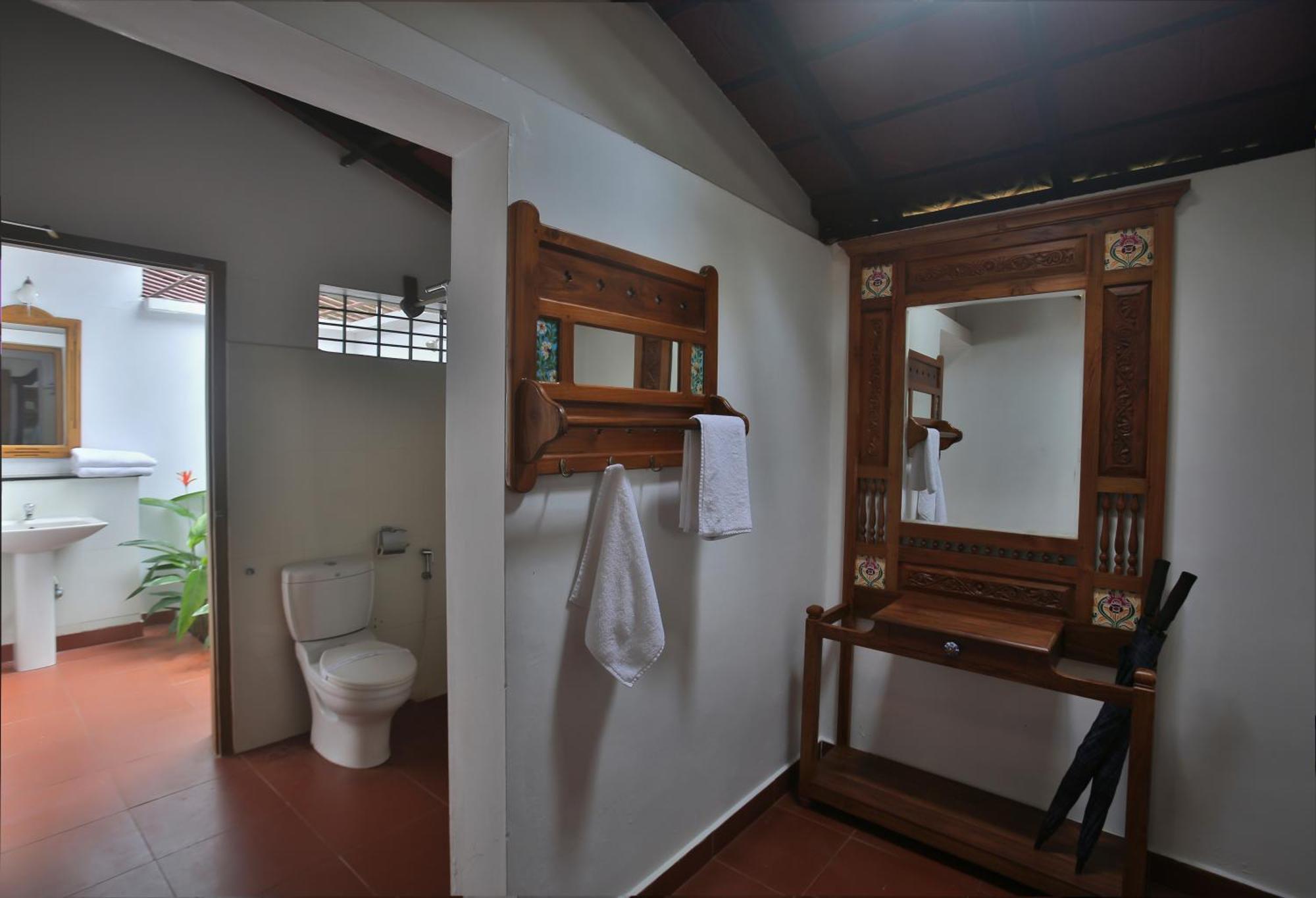 Palmgrove Lake Resort Alappuzha 外观 照片