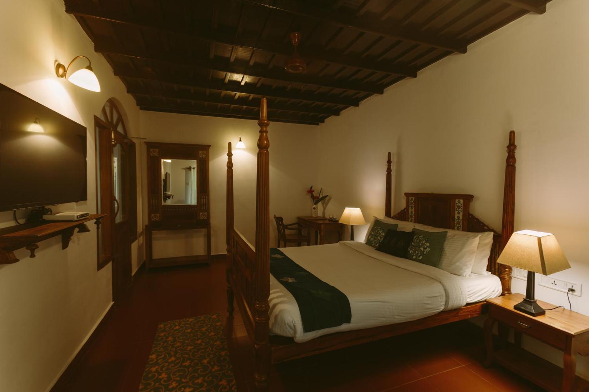 Palmgrove Lake Resort Alappuzha 外观 照片