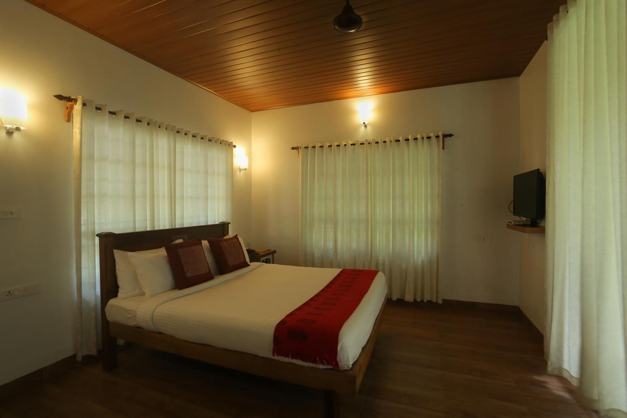 Palmgrove Lake Resort Alappuzha 外观 照片
