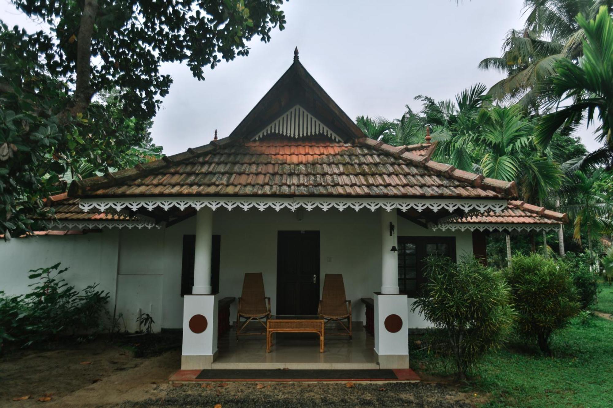 Palmgrove Lake Resort Alappuzha 外观 照片
