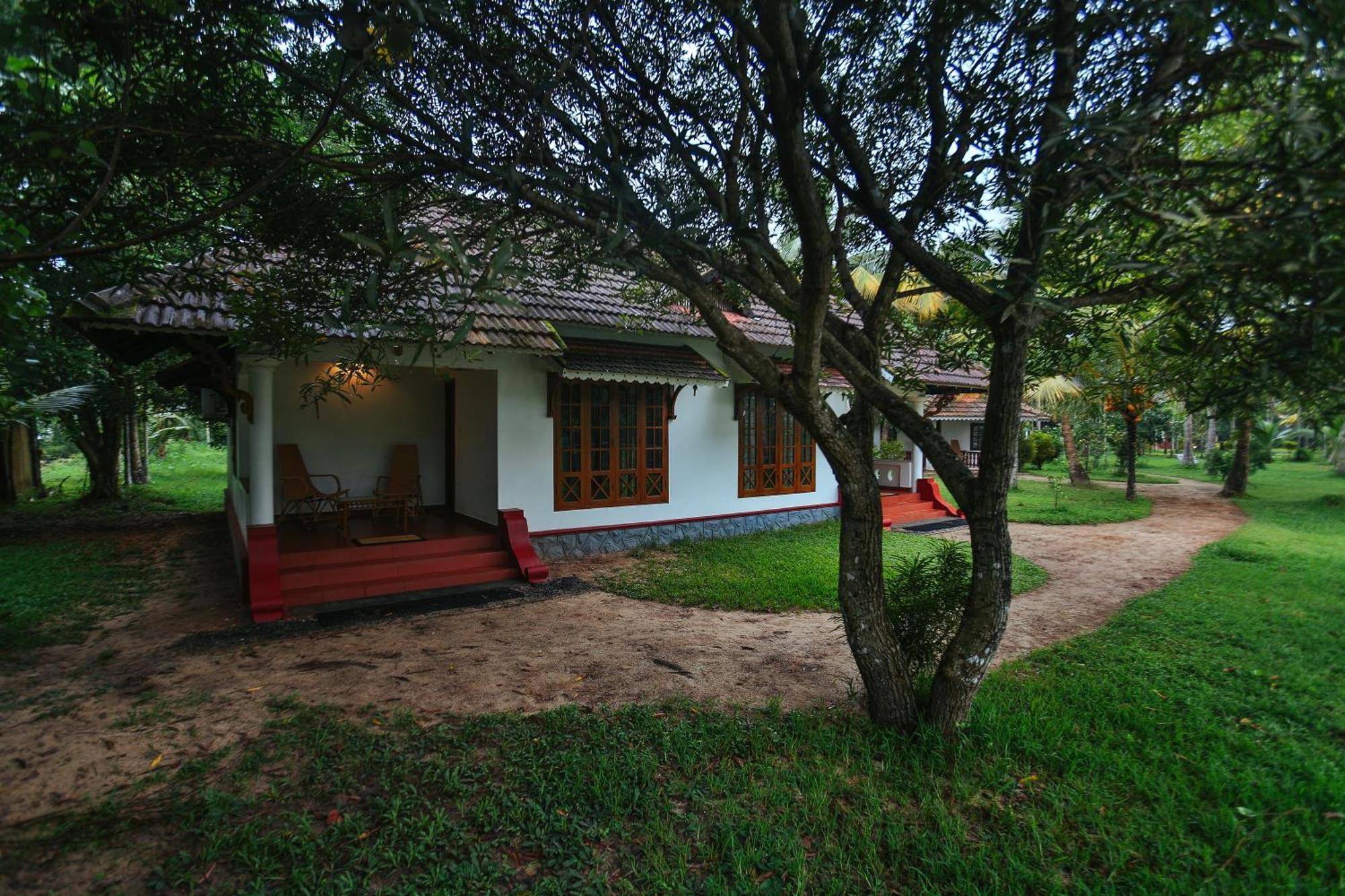 Palmgrove Lake Resort Alappuzha 外观 照片