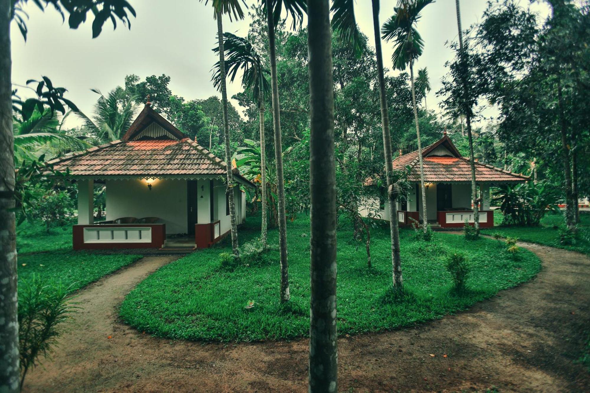 Palmgrove Lake Resort Alappuzha 外观 照片