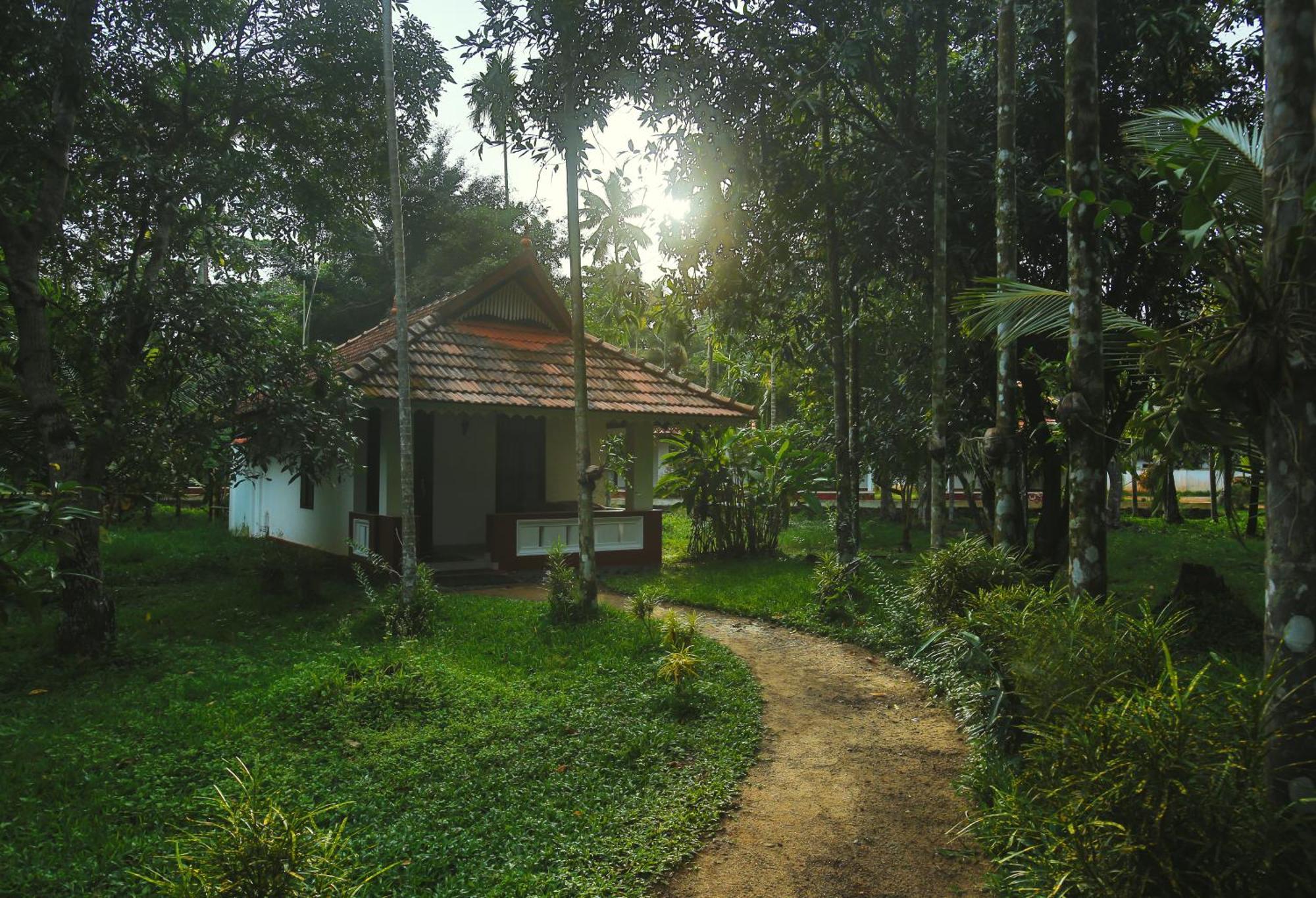 Palmgrove Lake Resort Alappuzha 外观 照片