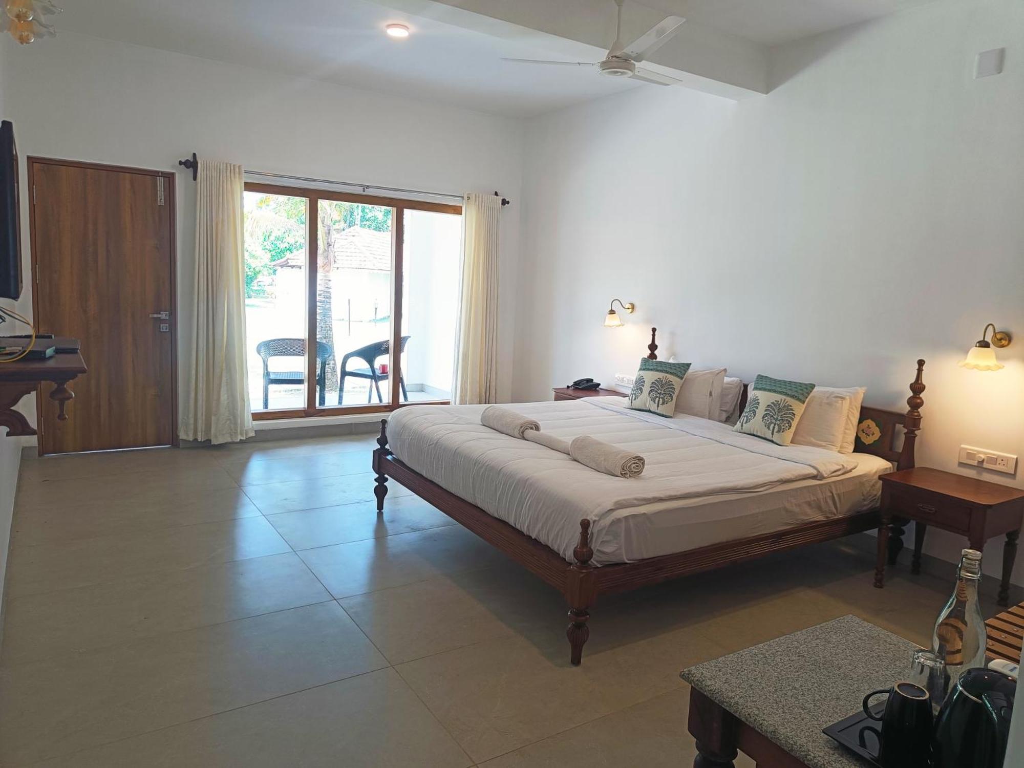 Palmgrove Lake Resort Alappuzha 外观 照片