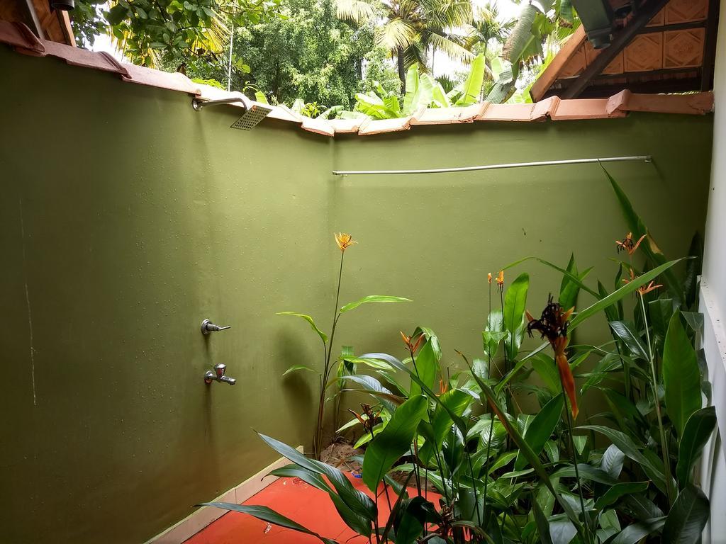 Palmgrove Lake Resort Alappuzha 外观 照片