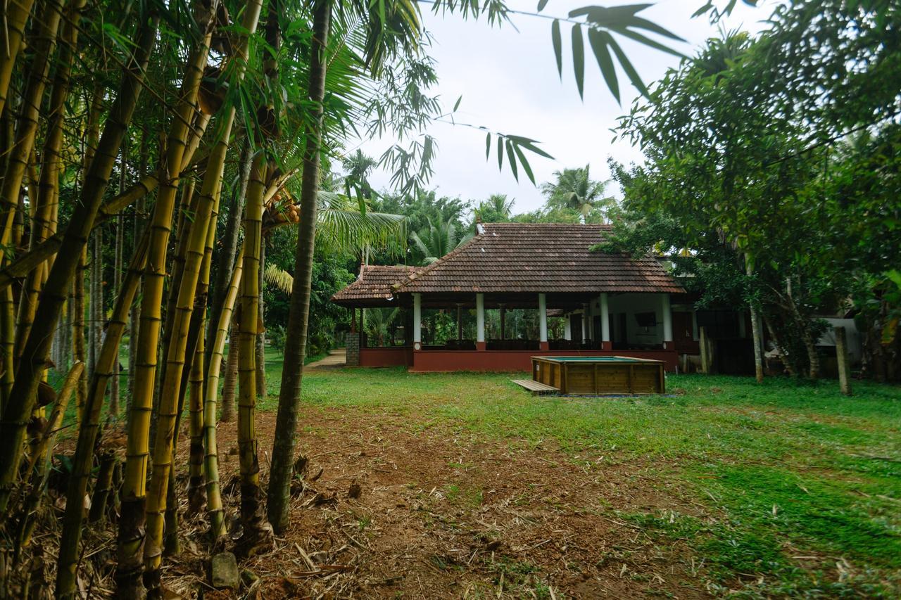 Palmgrove Lake Resort Alappuzha 外观 照片